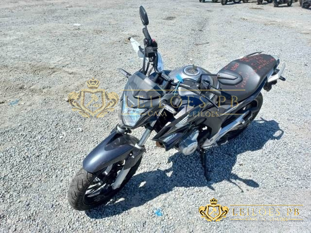 LOTE 14 HONDA CB 250 F 2019/2020